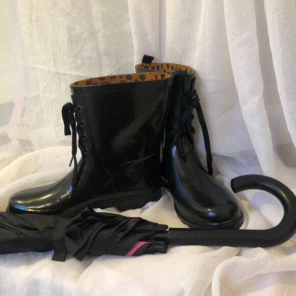 Women Black Mid-Calf Rubber Boots - Wellies - Picture 2 of 16